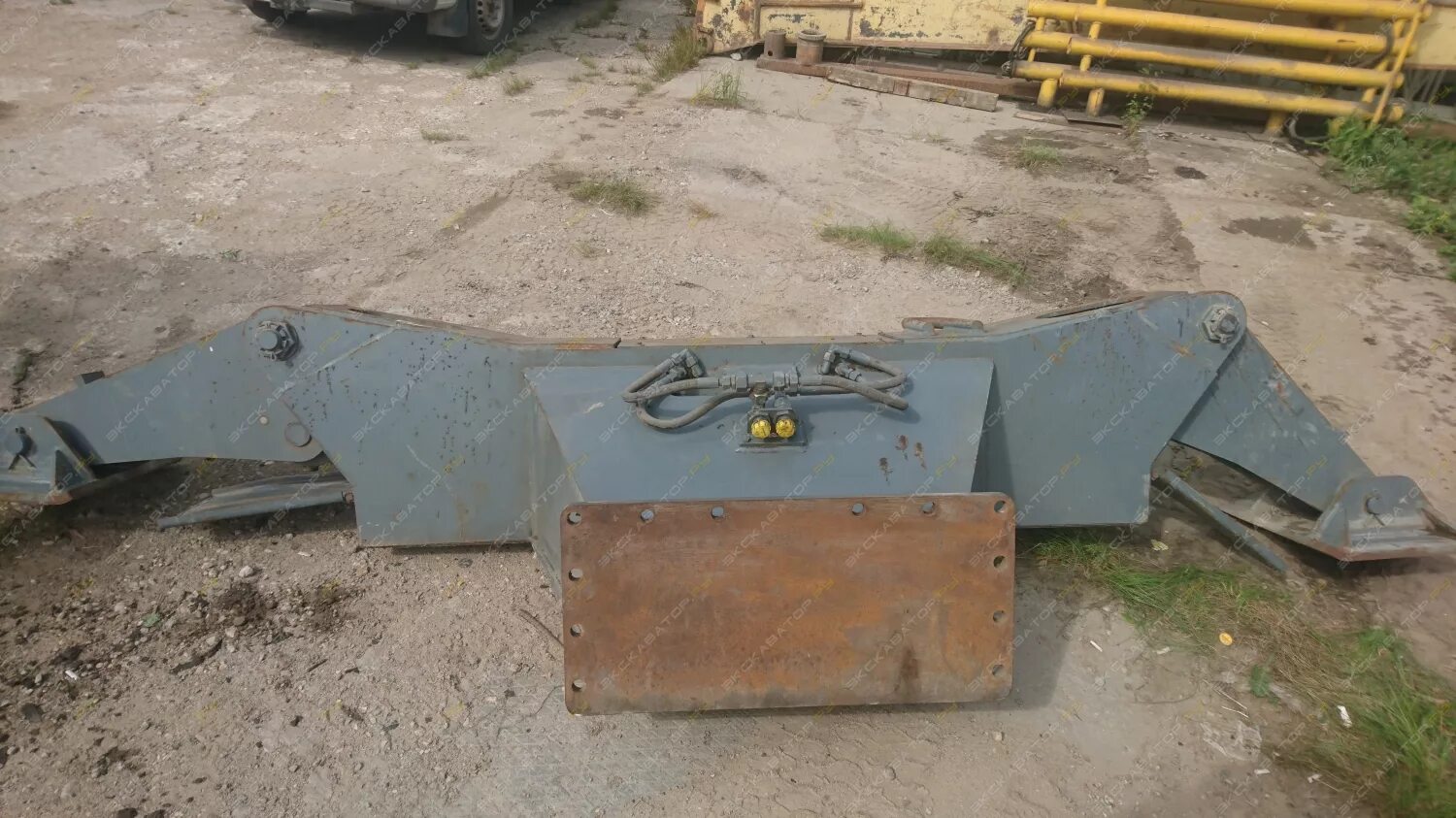 Опора аутригера john deere. Аутригеры гидравлические для экскаватора погрузчика в 877. Гидравлическое выдвижение аутригеров. Аутригер экскаватора. Аутригер jcb 3cx.