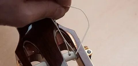 Как поменять струны на классической