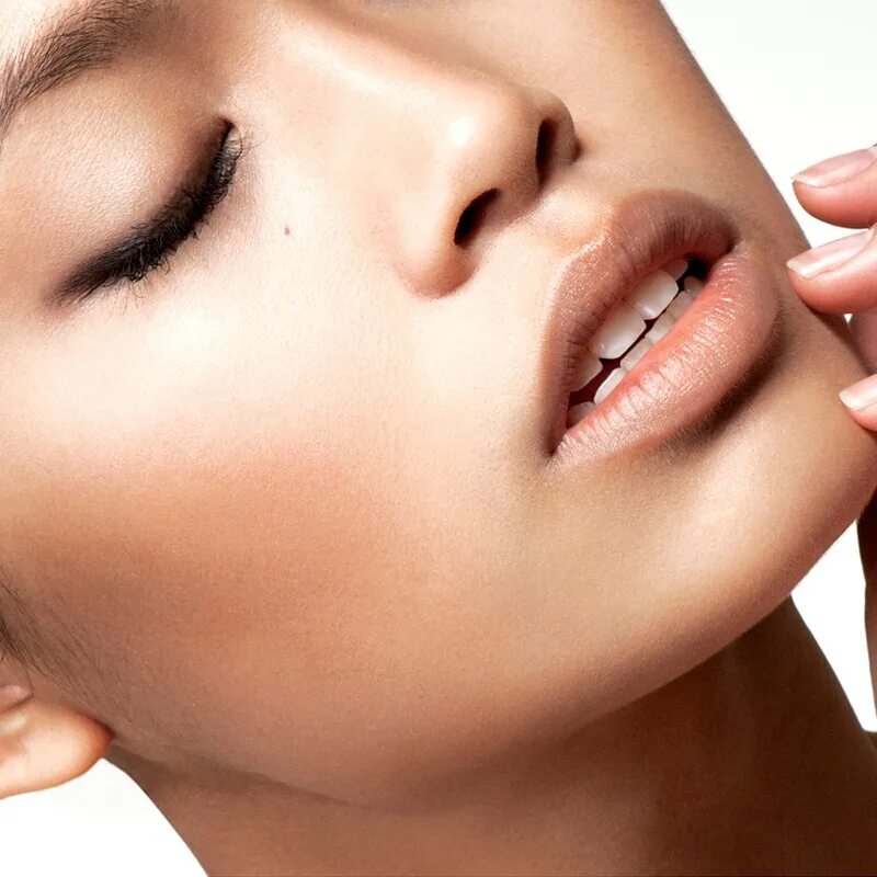 Лазерная депиляция мужская. Лазерная эпиляция лица для женщин. Эпиляция лица до и после. Лазерная эпиляция подбородка. Лазерная эпиляция подбородка женского.