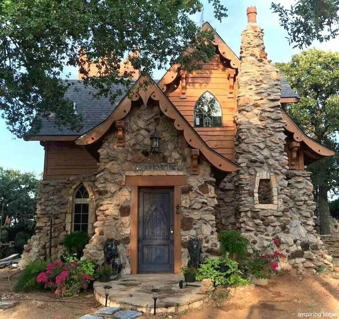 Сказочный дом. Дом из камня. Маленький каменный домик. Необычные домики. Загородная сказка