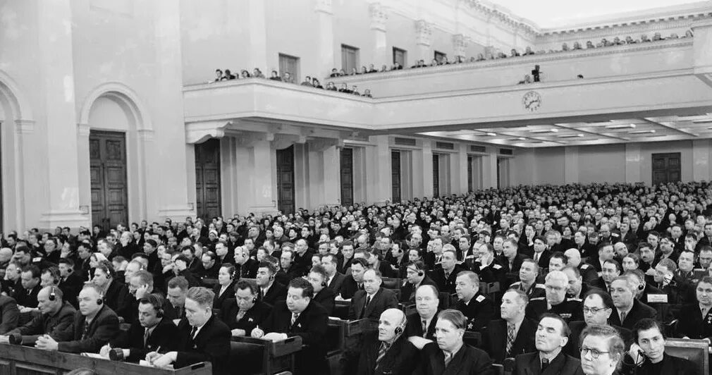 Xx кпсс. Хх съезд кпсс 1956. 20 съезд кпсс. xx съезд кпсс (1956 г.). 20 съезд коммунистической партии.