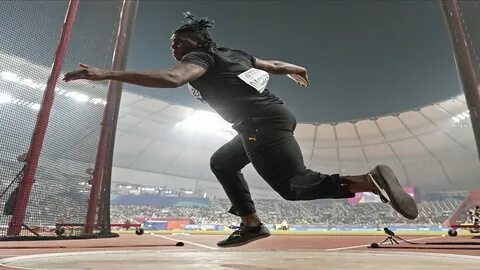 Спортсмен метатель диска