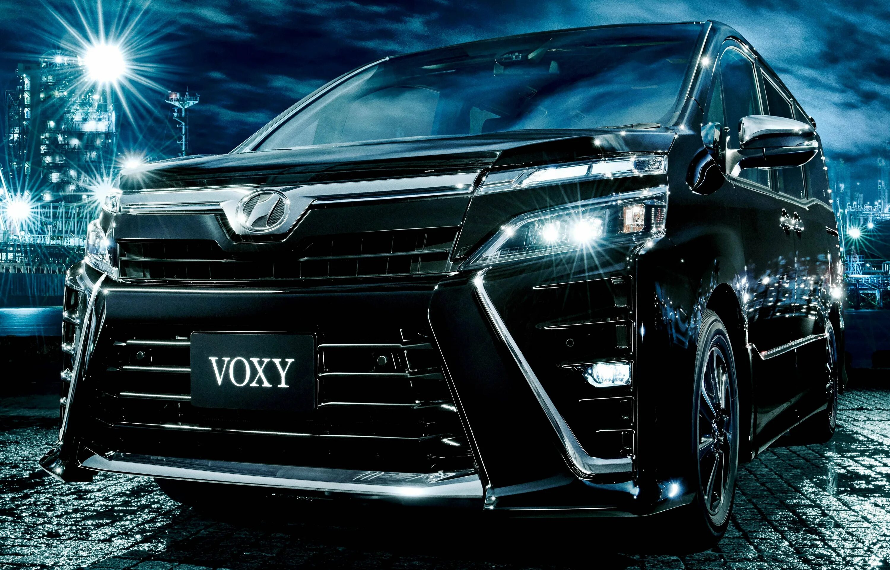 Voxy гибрид. Toyota Voxy 2021. Тойота Вокси 2018. Toyota Voxy Hybrid. Тойота Вокси 2015.