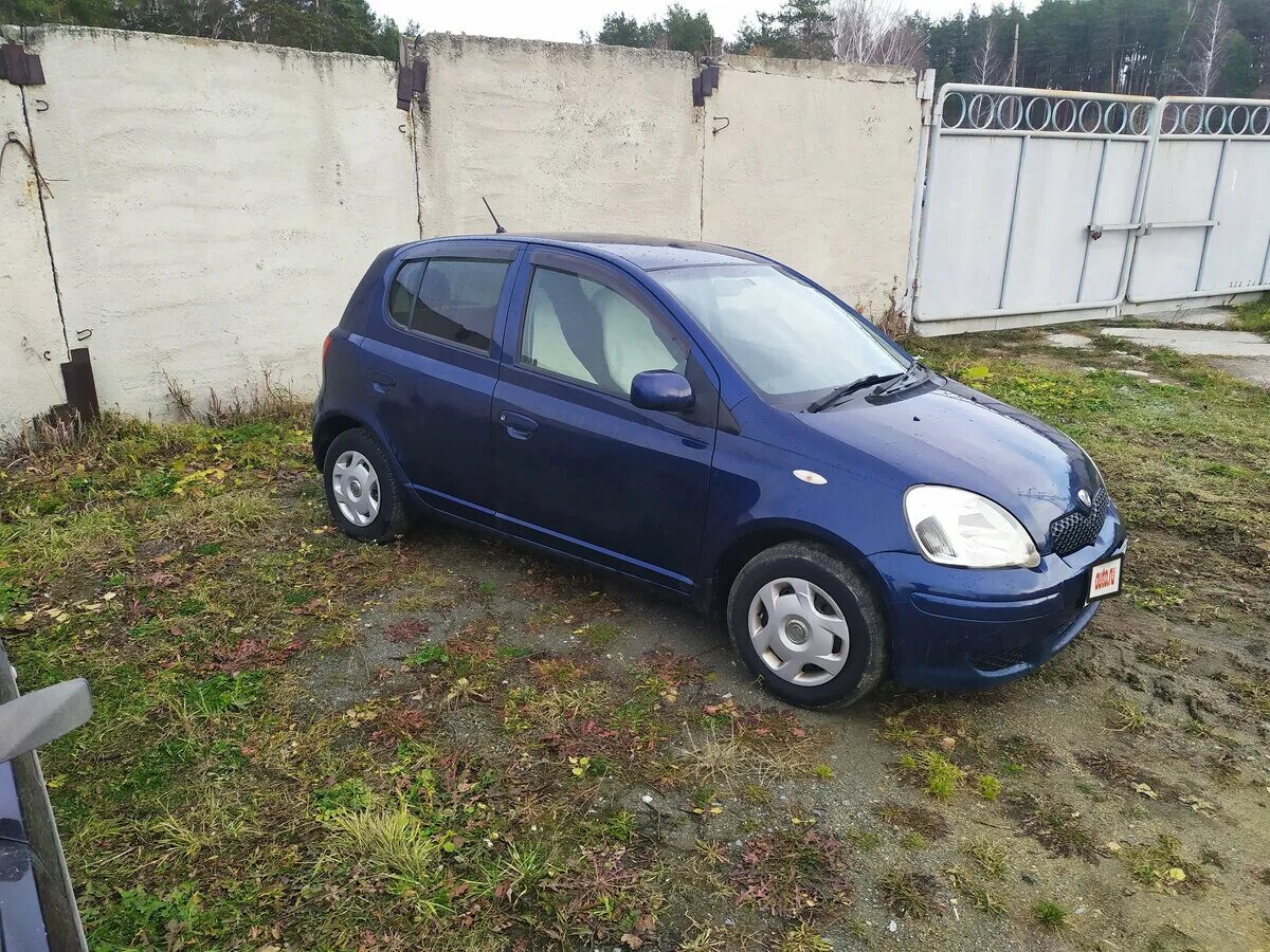 белый витц 2004. Vitz 2004 sports. тойота витц 2004г. 2004 витс тойота витц. Toyota vitz 2004 года объем бака.