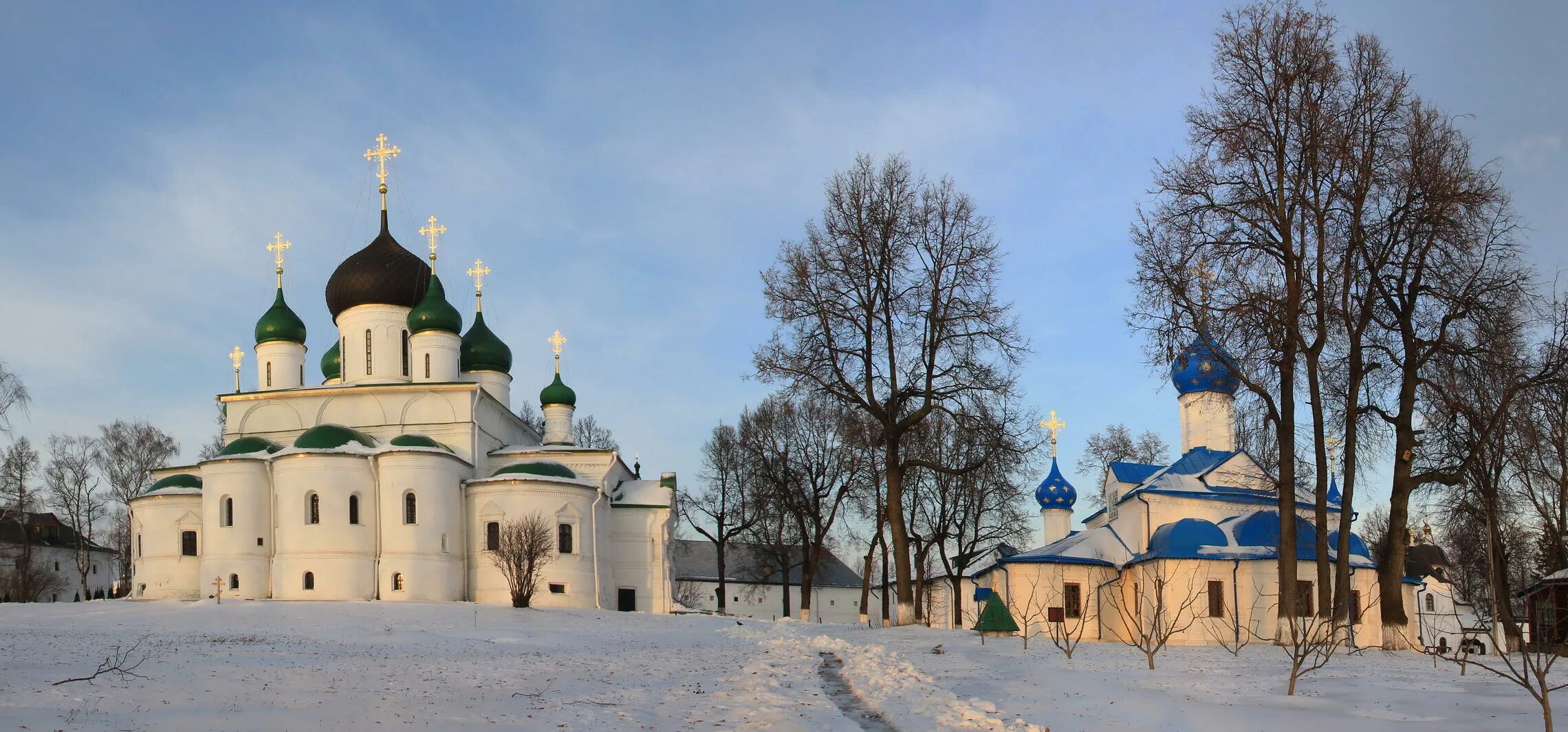 Феодоровский монастырь переславль залесский. Федоровский монастырь переславль зеленский. феодоровский женский монастырь в переславле-залесском. собор феодора стратилата переславль залесский.