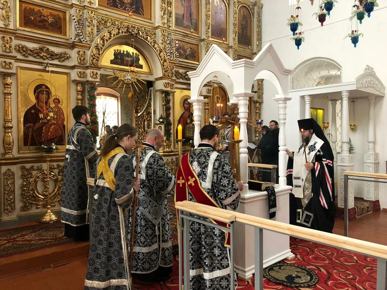 Царские часы в церкви. 19 января праздник рисунки ульяновск храм на 12 сентября. Царские часы в страстную пятницу. Что значит царские часы в храме. Царские часы перед рождеством.