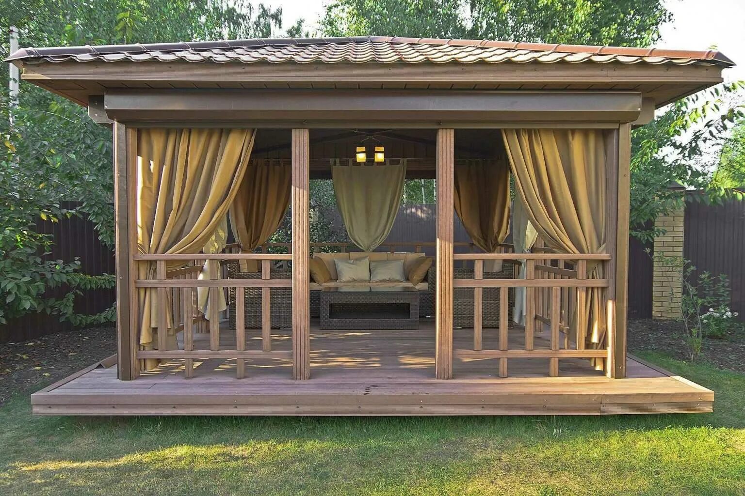 Беседки череповец. Беседка брусовая Gazebos. Беседка Гринвуд. Современные деревянные беседки.