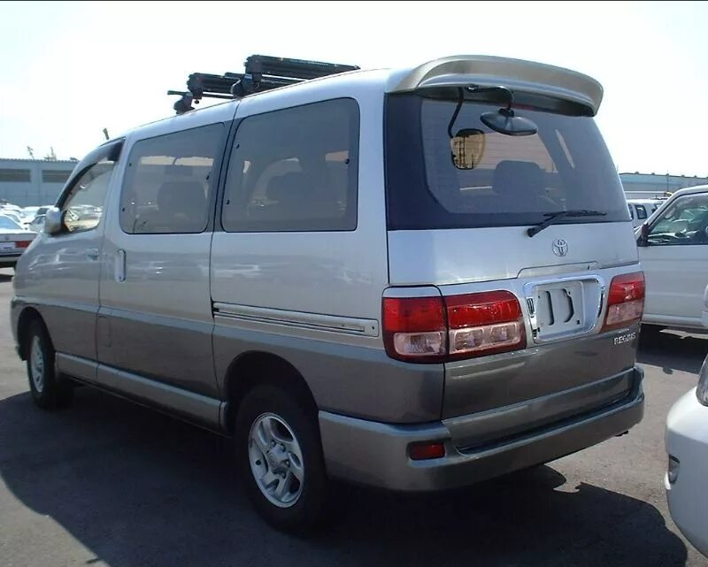 Дром продажа тойота хайс. Toyota Hiace Regius. Тойота Хайс Regius 2000. Тойота Hiace Regius. Toyota Grand Hiace.