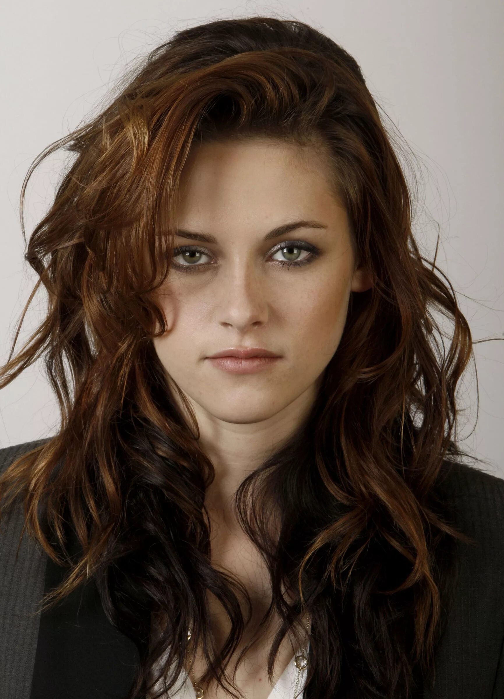 Сумерки актрисы фото. Кристен стюарт. кристен стюарт сумерки. kristen stewart сумерки. белла сумерки актриса.