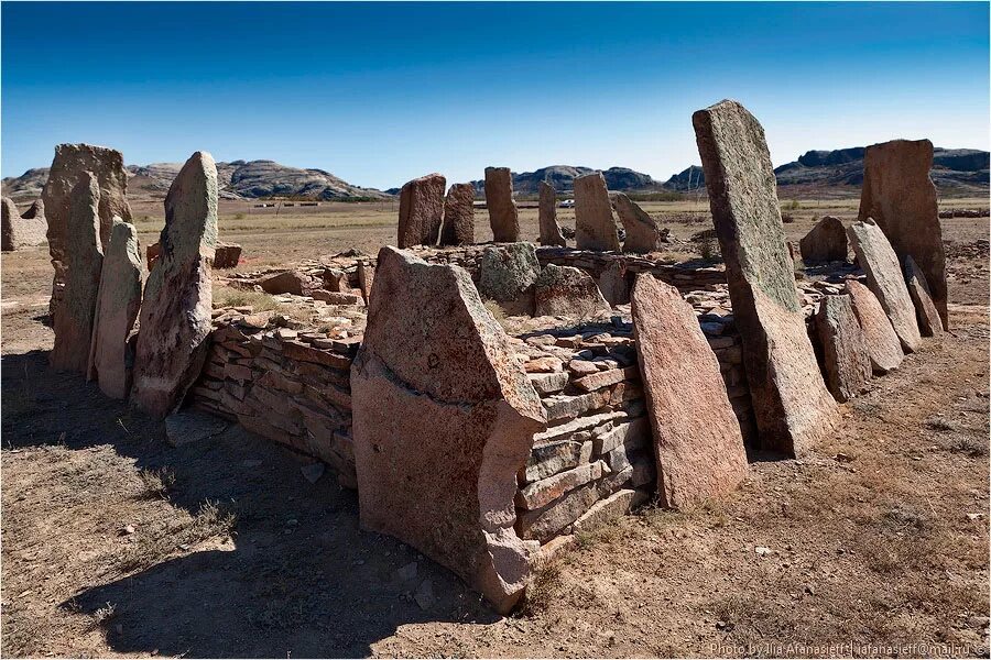 тасмола археологиялық мәдениеті. тасмолинская культура. дворцовый комплекс акыртас. древние развалины кыргызстана. бегазы казахстан.