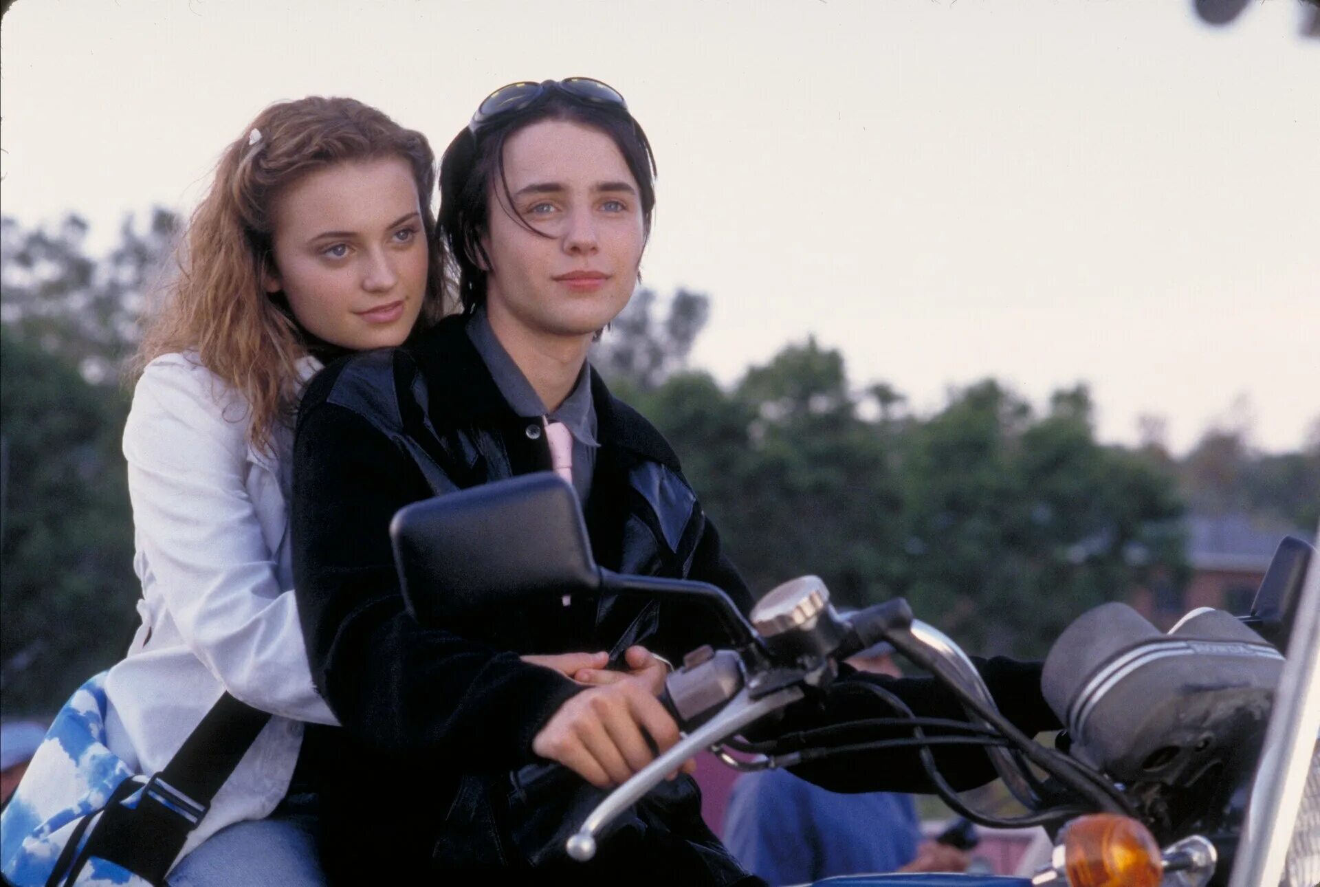 Преступление и наказание по-американски фильм 2000. Преступление и наказание фильм 1998. Crime and punishment in suburbia. Crime and punishment in suburbia. Преступление и наказание по американски.