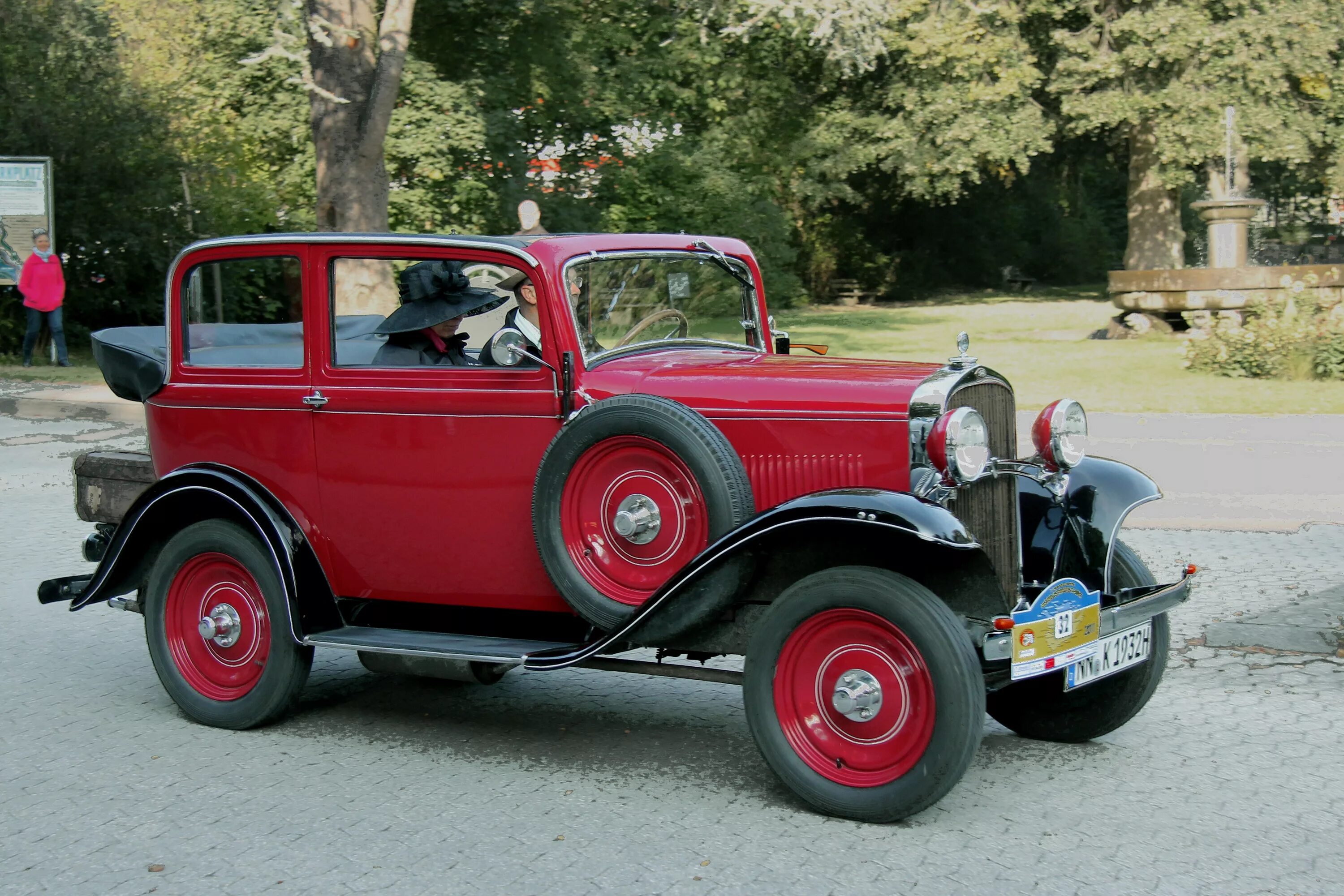 Opel 1931. Opel 1. Appel 1. Opel 1930.