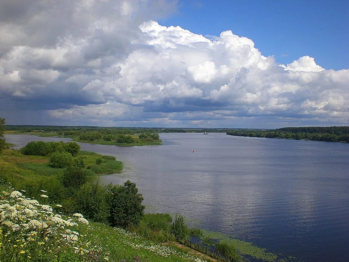 Поволжская природа. Река Волга Приволжье. Волга Волга река. Равнинная река Волга. Река Волга Новокузнецк.