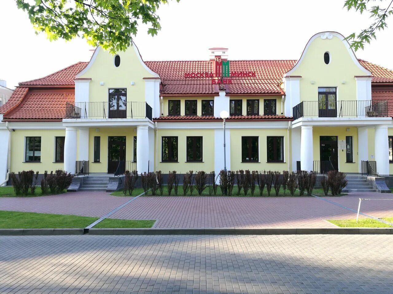 бульвар космонавтов 24. пушкинская улица (брест). тренажерный зал бриз хабаровск. брестская улица оренбург 11. бульвар космонавтов 24 брест.