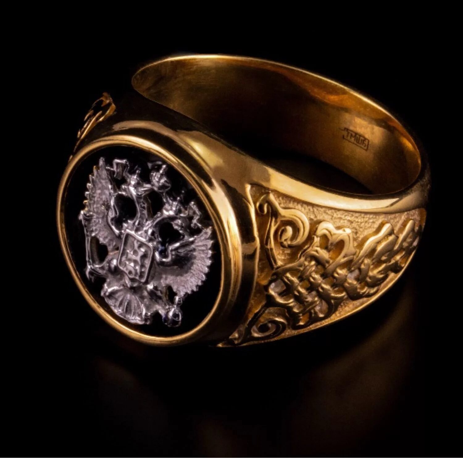 Российские перстни. Кольцо с гербом. Печатка с гербом b-rt777-3. Перстень золотой георгий победоносец. Российские перстни.