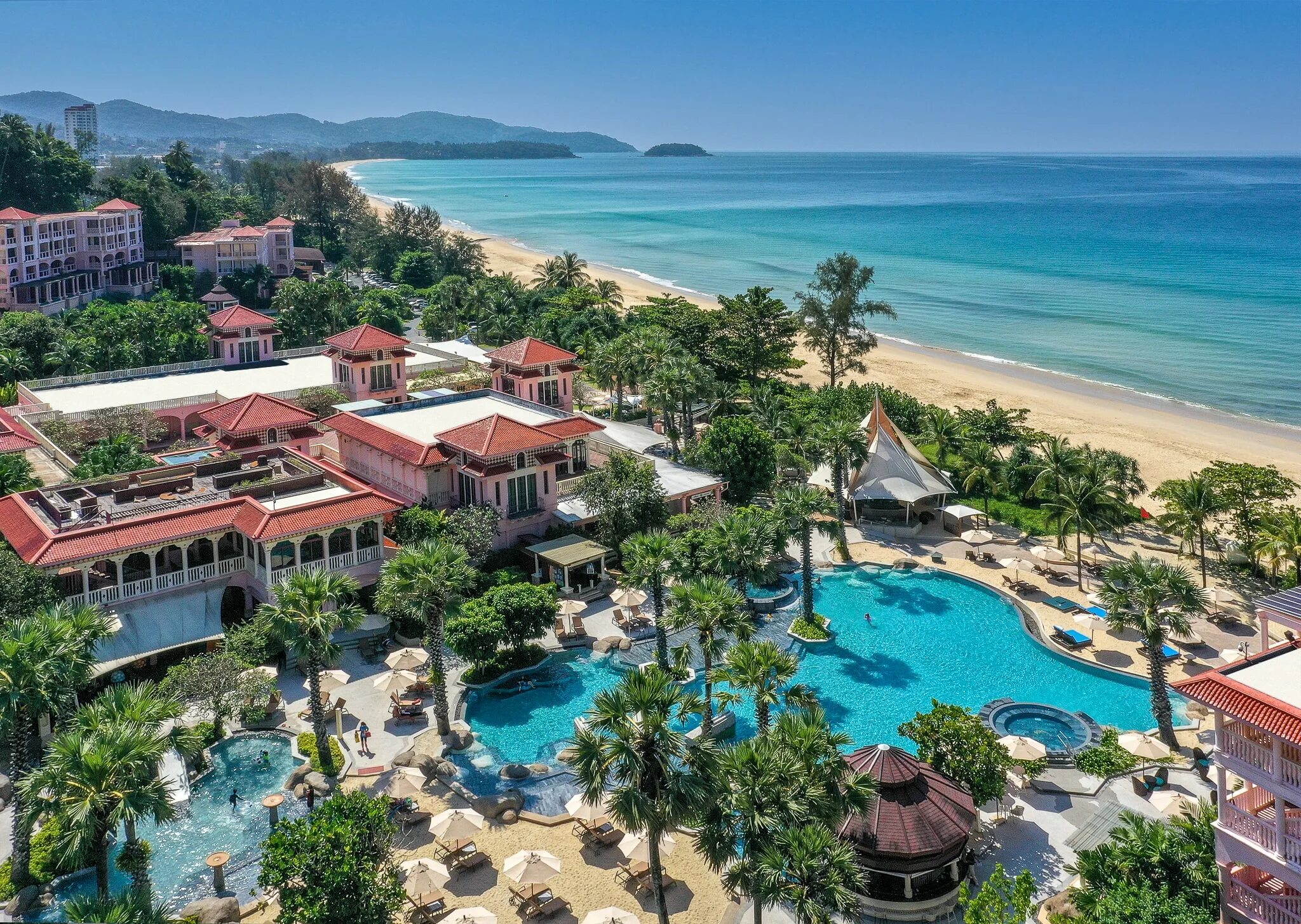 Отель centara grand beach resort. Centara grand phuket 5*. Centara grand beach resort phuket 5* пляж. Centara grand beach resort phuket. Отель centara grand beach resort.