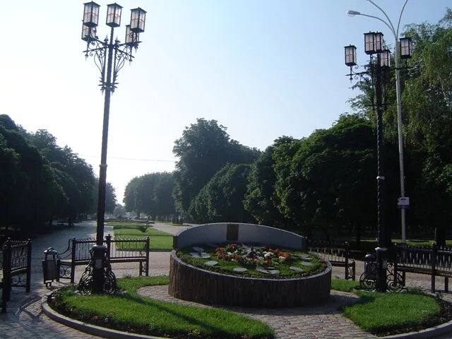 Парк каневская. Калининский парк каневская. Каневская станица фонтан. Парк 30 летия победы в каневской. Парк каневская.