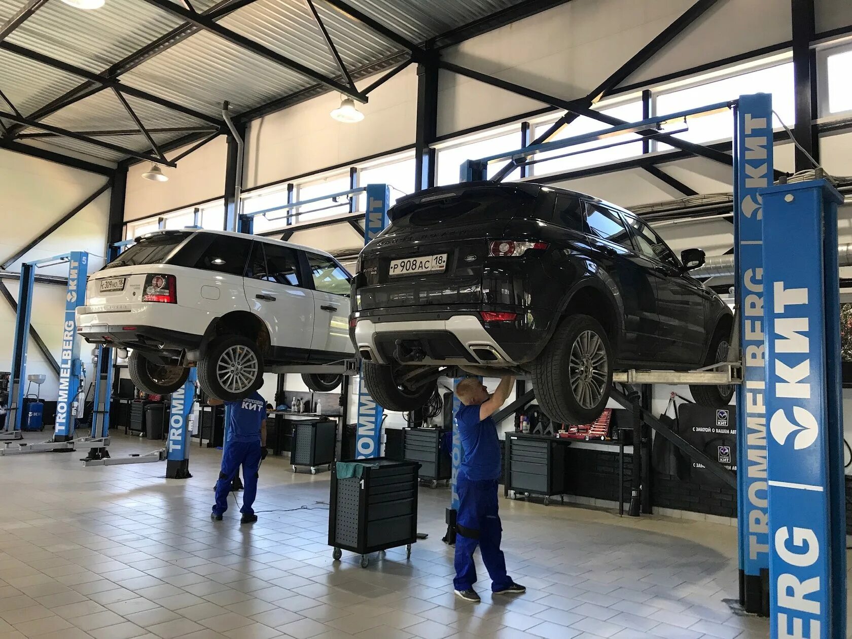 Горького, 202а. Автосервис кит. Автомастерские ижевск. Автосалон кит ижевск. Тверь, ул.