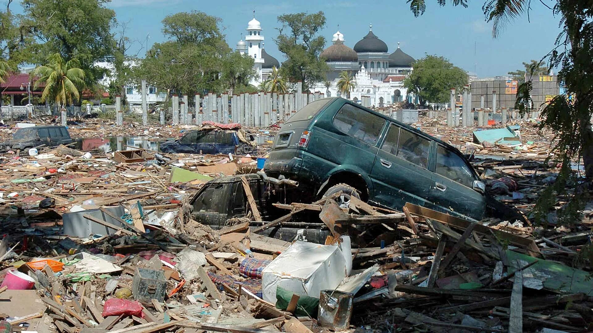Землетрясение в тайланде 2004. ЦУНАМИ 26 декабря 2004 года Таиланд.