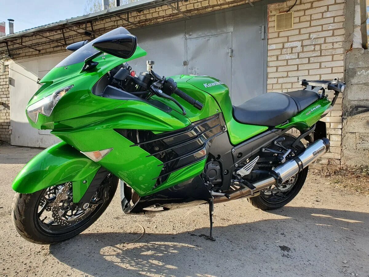 Купить мотоцикл kawasaki. Мотоцикл Kawasaki zzr1400. Кавасаки ЗЗР 1400. Kawasaki ZZR 1400. Мотоцикл Кавасаки ZZR 1400.