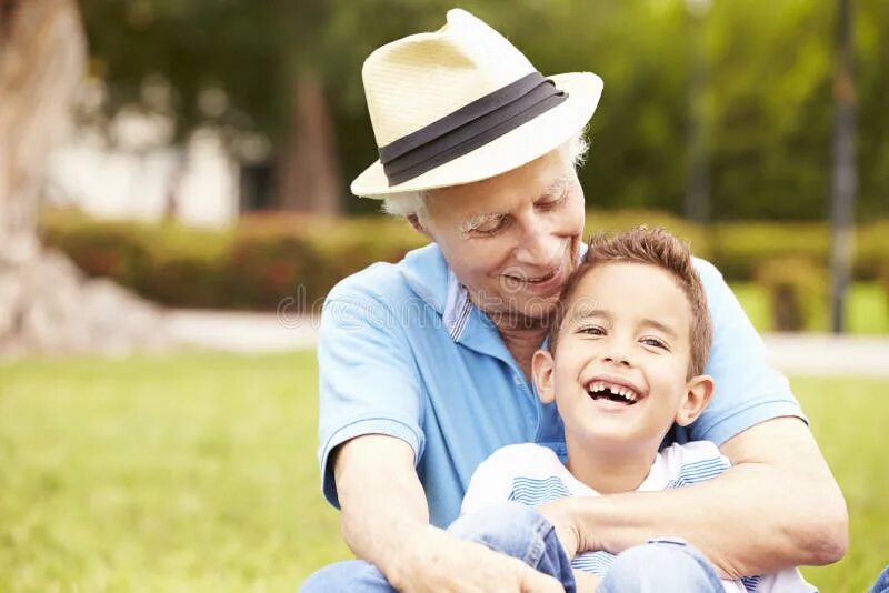 She got a grandfather. Мальчик и дедушка. Melanie (beauty and the senior) и grandpa johan. Внук похож на деда. She got a grandfather.