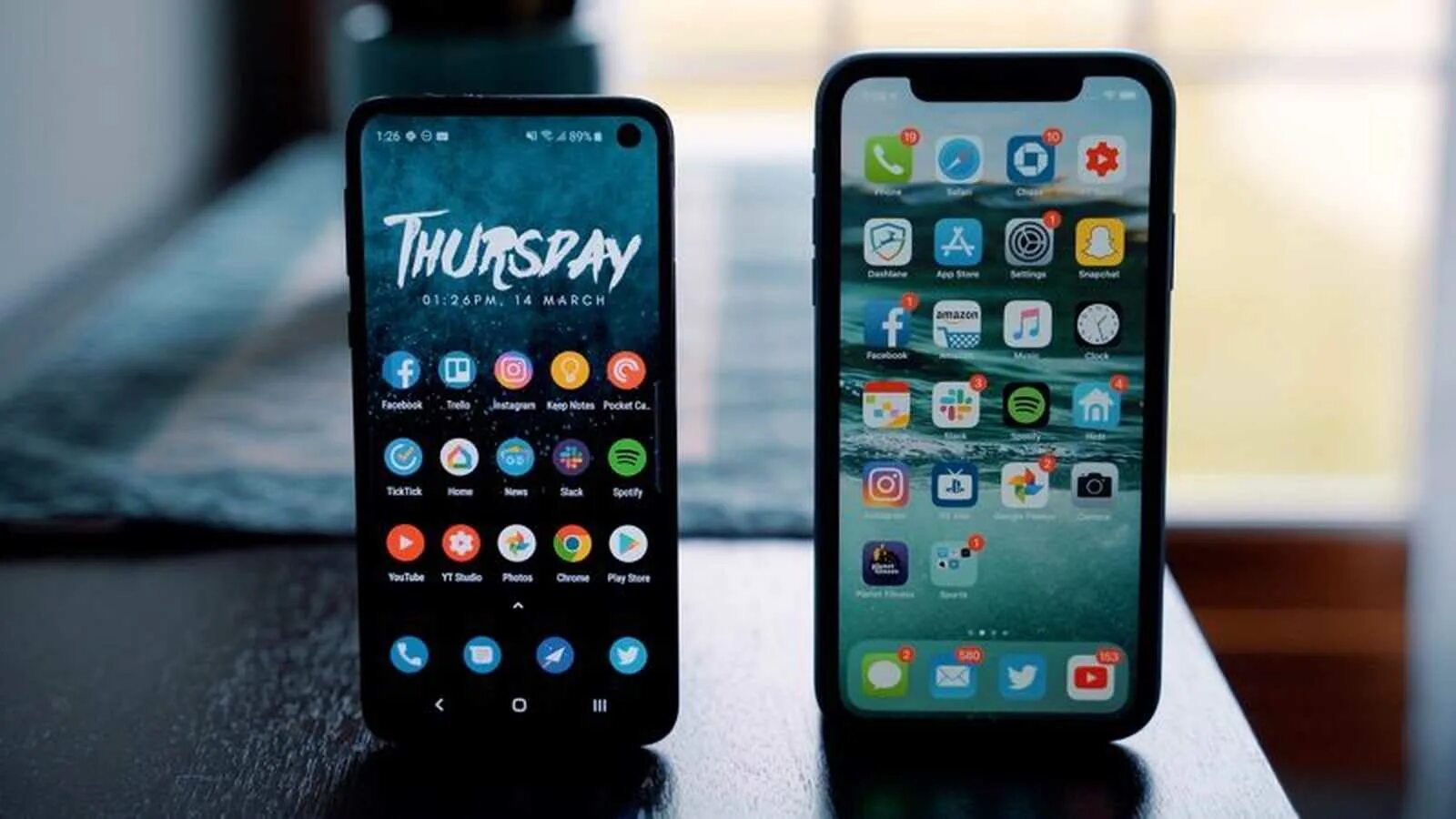 Samsung Galaxy s10e vs iphone 12 Mini. Iphone 12 Mini vs s10. XR vs s10e. Iphone 12 Mini vs Samsung s10e.