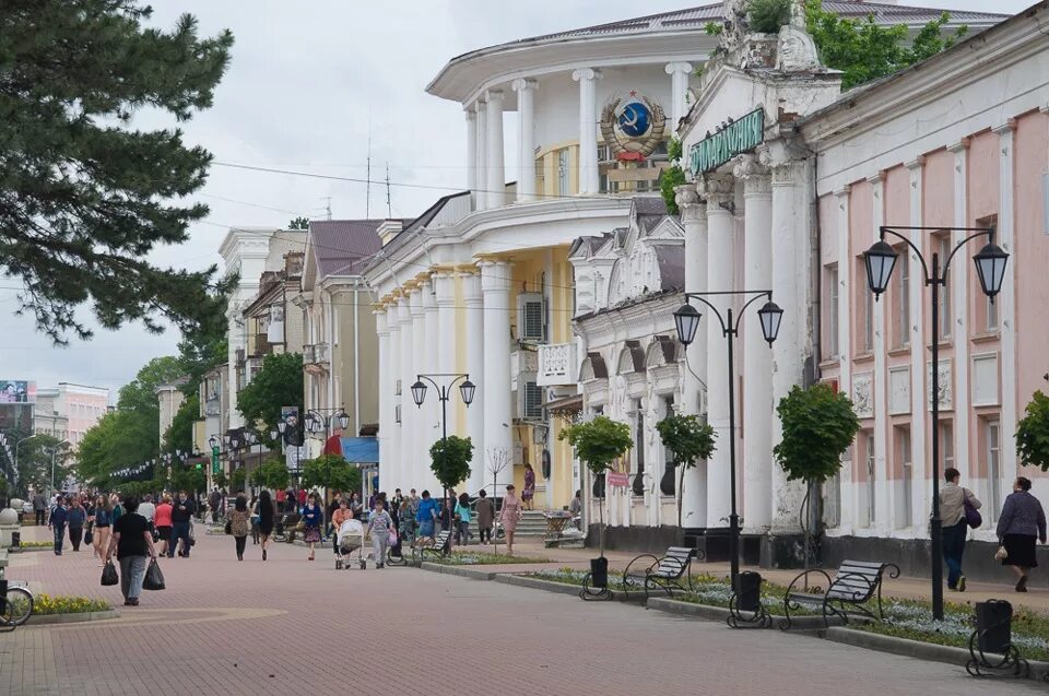 Столица КЧР. Филармония Черкесск. Черкесск город. Черкесск площадь. Летний черкесск