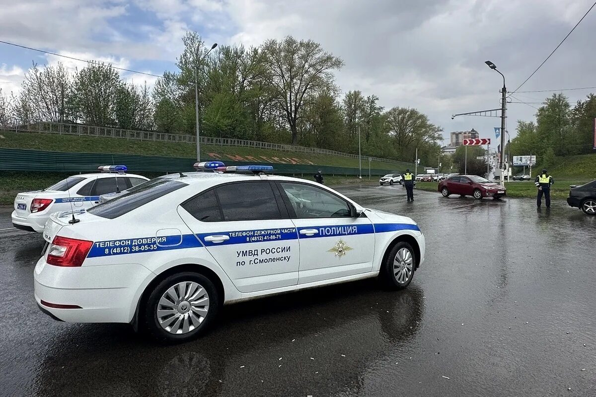 Дорожная полиция. ДПС Смоленск. Полиция Смоленск. ДПС. Телефон гибдд смоленск