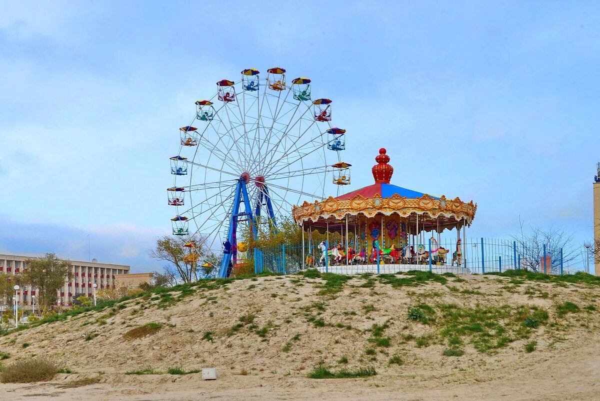 актау парк. тематический парк tetysblu в актау. парки аттракционов актау. парк акбота в городе актау. парк акбота актау.