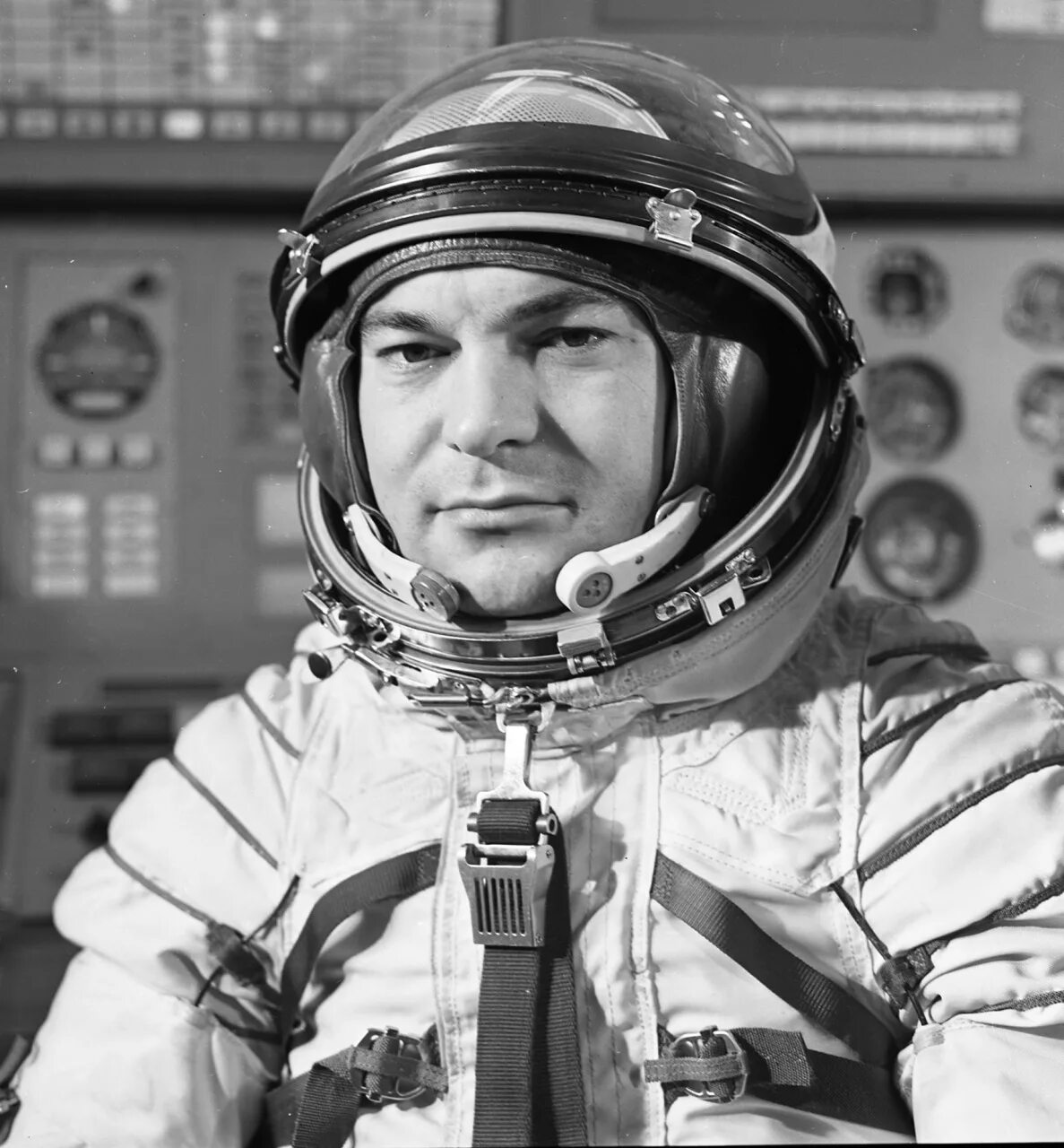 Первый советский космонавт полетевший в космос