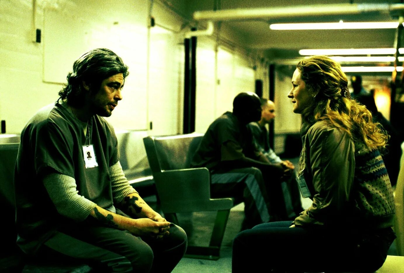 21 грамм (2003) постер. 21 января 2003. 21 января 2003. 21 грамм кадры. 21 января 2003.