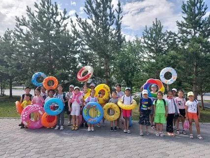 Мен темекі тартамын, балансты бақылап отырмын, бірде-бір жаңа тесік жоқ, мен пароходта жеңіл тамақ і