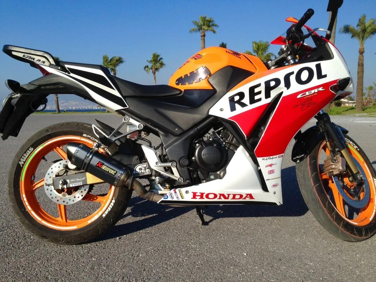 Honda CBR 250 1992 года. Honda CBR 250 1987. Хонда СБР 250 1996 года. Реплика Хонда СБР 250.