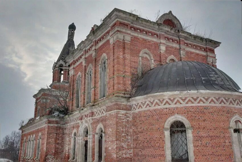 Церковь в Теляково Тульской области. Церковь Рождества Пресвятой Богородицы в Теляково Тульская область. Теляково Ясногорский район. Теляково Ясногорский район Тульская.