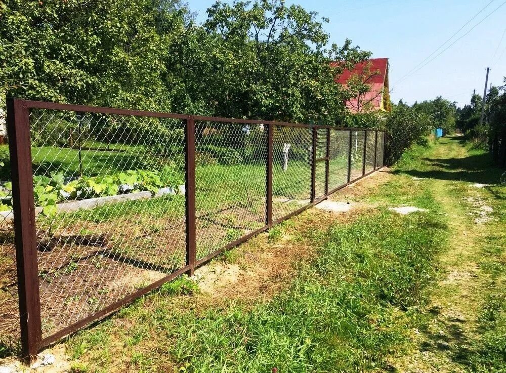 Забор из сетки в раме. Ограждения из сетки рабицы (секция 3300 200). Ограждения из сетки рабицы (секция 3300*2100). Секционный забор из рабицы. Ограждение из сетки рабицы.