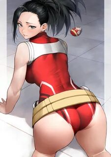 Go to previous Yaoyorozu Momo image. 