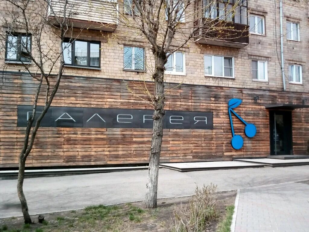 Малоярославец, улица парижской коммуны, 10. Ул парижской коммуны 15. Среднеуральск ул парижской коммуны. Ул парижской коммуны 15. Ул парижской коммуны 15.