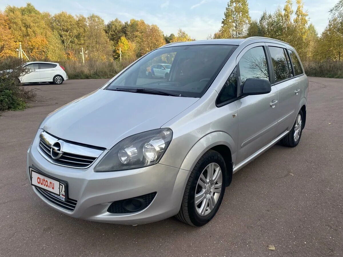 Опель зафира 2011 года. Опель зафира б 2011г. Opel zafira b 2011. Zafira b 2011. Опель зафира 2011.