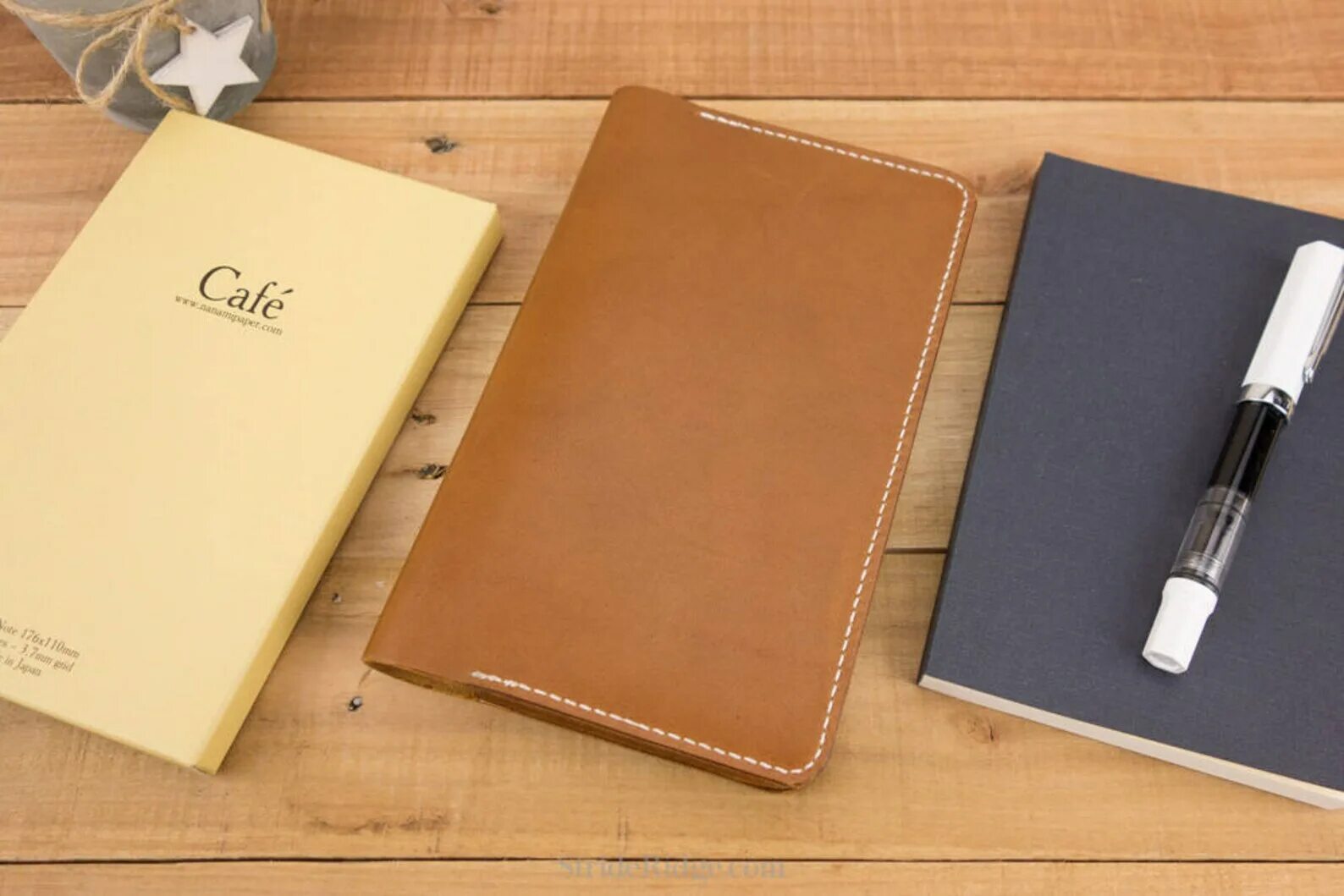 Чехол-клавиатура для samsung galaxy tab s8+/s7+/s7 fe book cover черный рст. Книга для мокапа. Дизайнерские обложки книг. Крутой дизайн обложки для книги. Book cover slim.