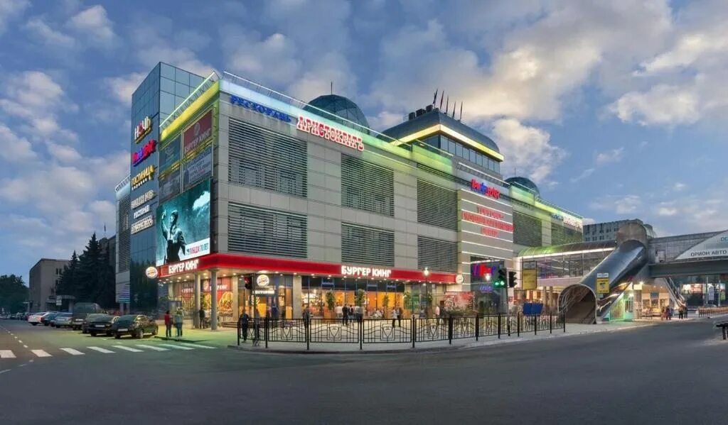 Курск работа тц. Гринн дзержинского курск. тц город курск. гринн курск центральный рынок. курск дзержинского 40 гостиница.
