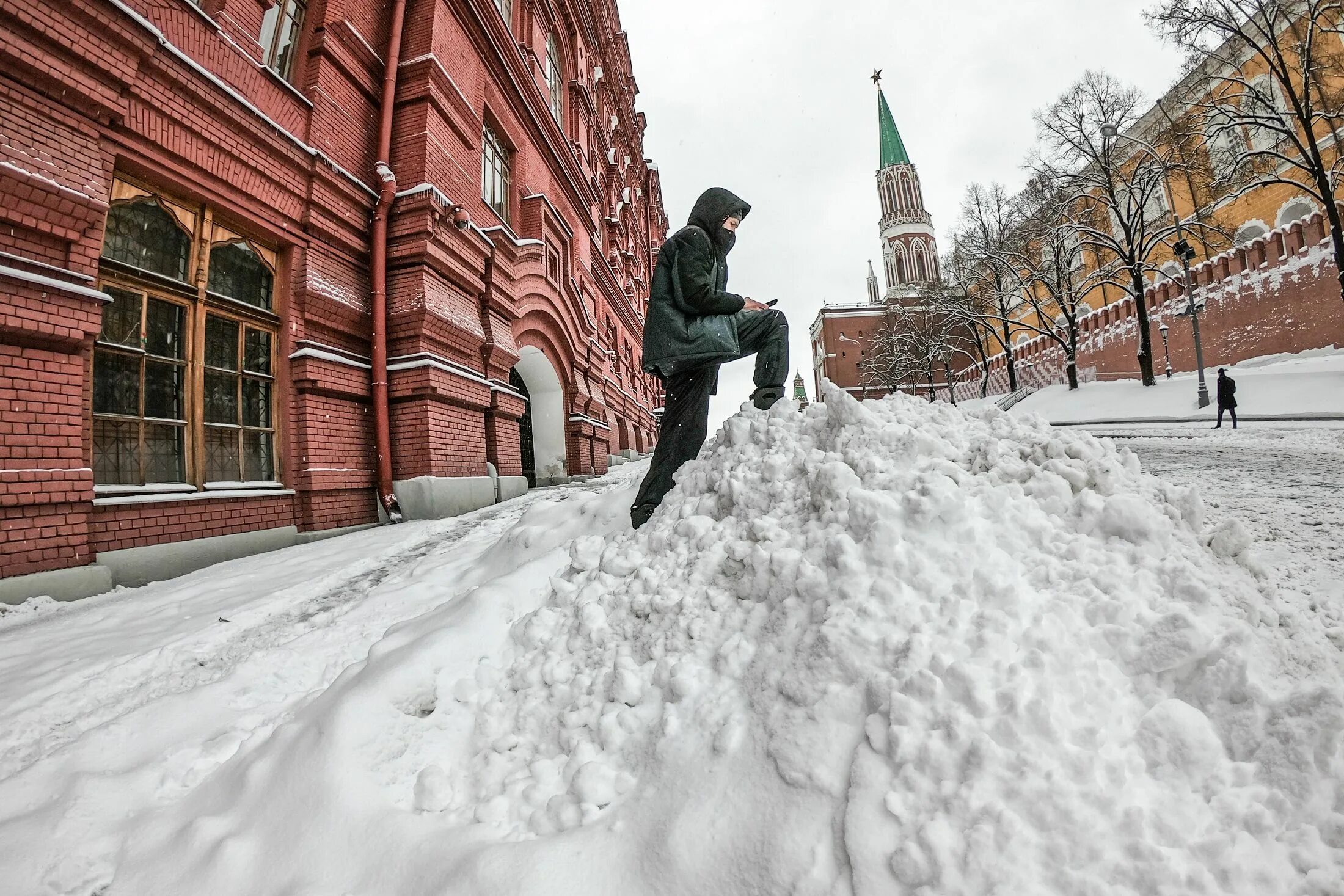 Какой сильный будет снег. Метель в Москве. Метель в Москве сегодня. Сегодня в Москве прогнозируется метель. Затяжная метель.