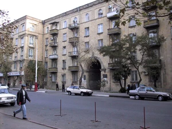 Монтино баку. Улица шамиля азизбекова, 83 баку. Баку улица 28 мая. Баку ул. Баку улица рамиза гулиева дом 4.
