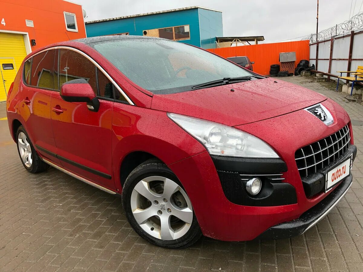 Пежо 3008 красный. Peugeot 3008 2011 красный. Peugeot 3008 2011. Peugeot 3008 2011 года.