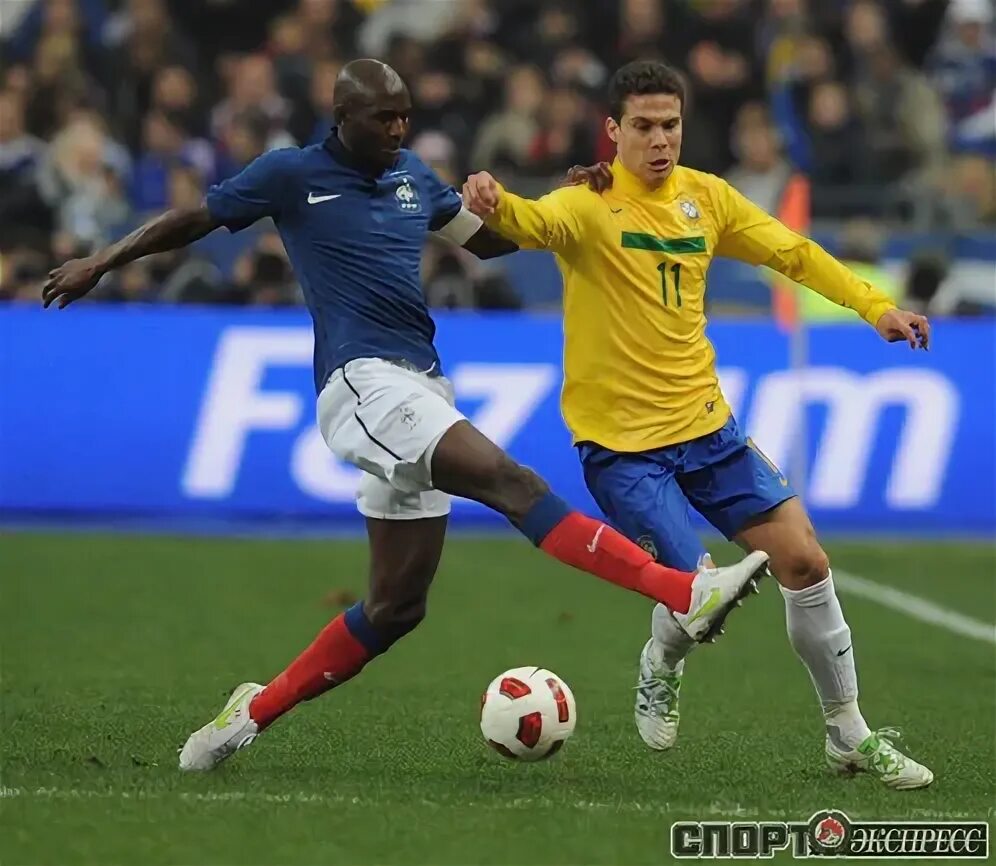 Счет футбола бразилия. Футбол Бразилия Франция 2006. Франция Бразилия. Россия и Франция и Бразилия. Brazil France.