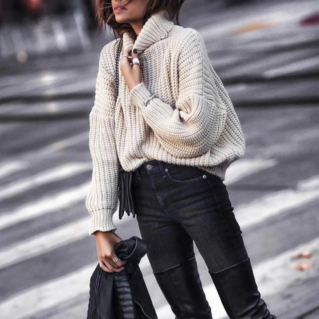 кофта лук. лосины и длинный свитер. джемпер с юбкой. образы с белой рубашкой. стильный свитер.