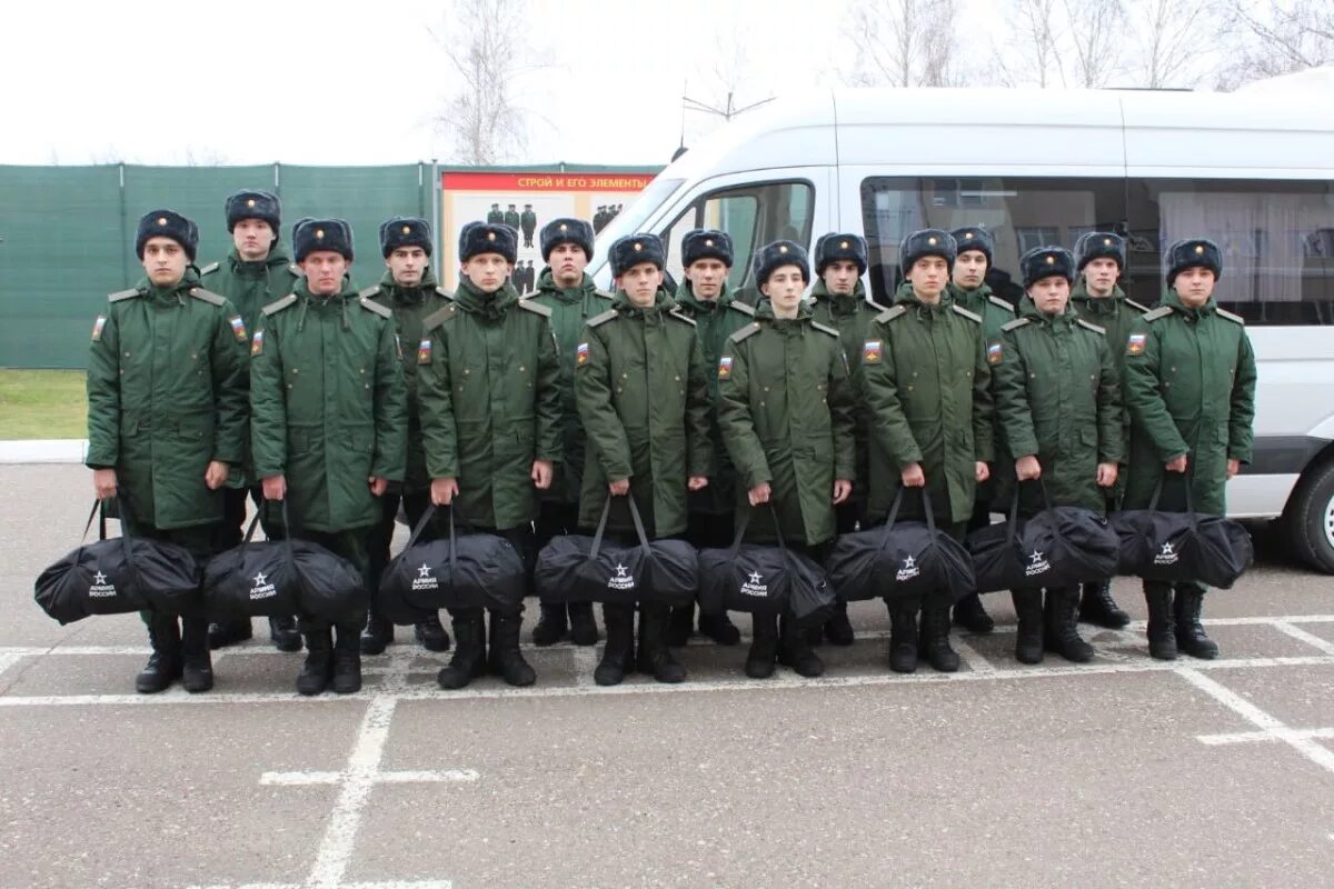 Воинская часть. Форма призывника. Армия Военная часть. Призвники в военной час. 22.11 2009