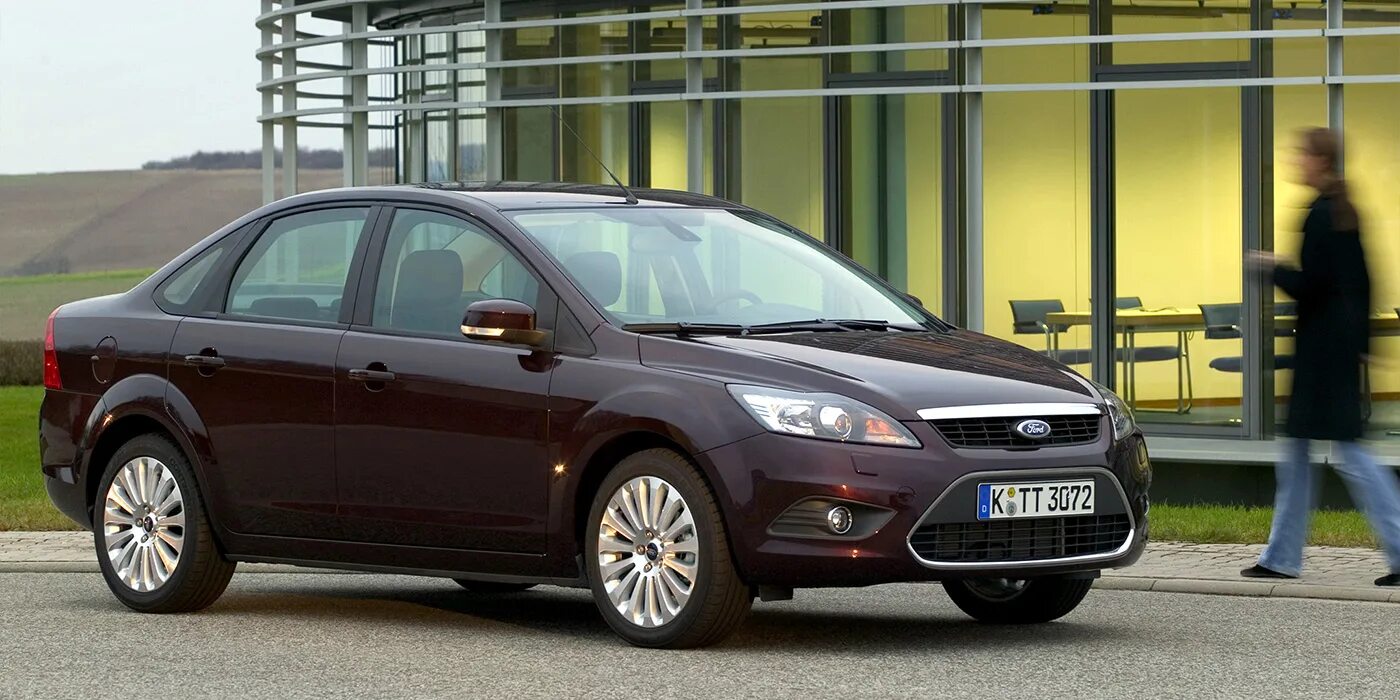 Ford focus 4 салон. Форд focus 2012. Ford focus ii рестайлинг 2009. Есть ли на форд. Есть ли на форд.