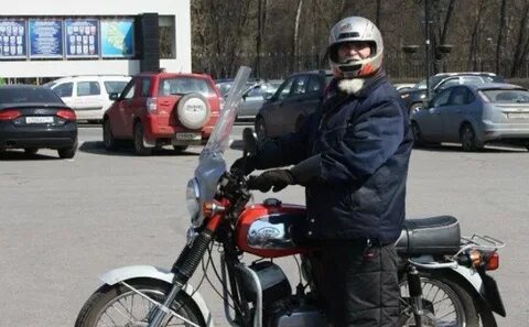 Старый мотоциклист