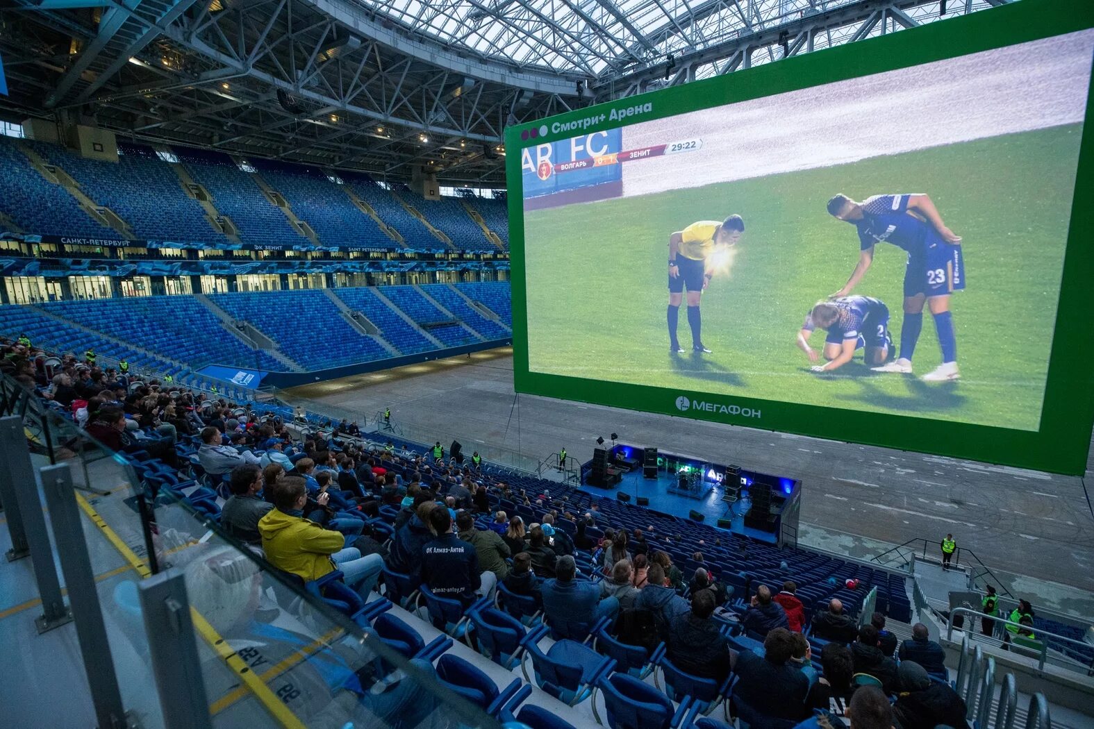 Arena трансляция. Стадион цска вэб арена. Arena трансляция. Arena трансляция. Фанзона на зенит арене.