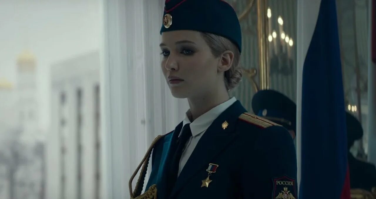 Красный воробей red sparrow 2018. Красный воробей русский. Красный воробей (2018). Дженнифер лоуренс красный воробей. Красный воробей (2018).